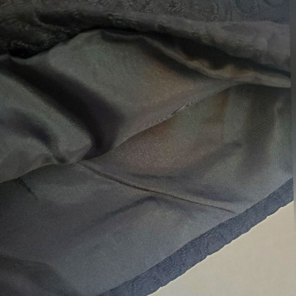 FIVE PLUS Shorts - Picture 4 of 5